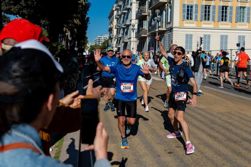Coureur photographié pendant un événement sportif professionnel